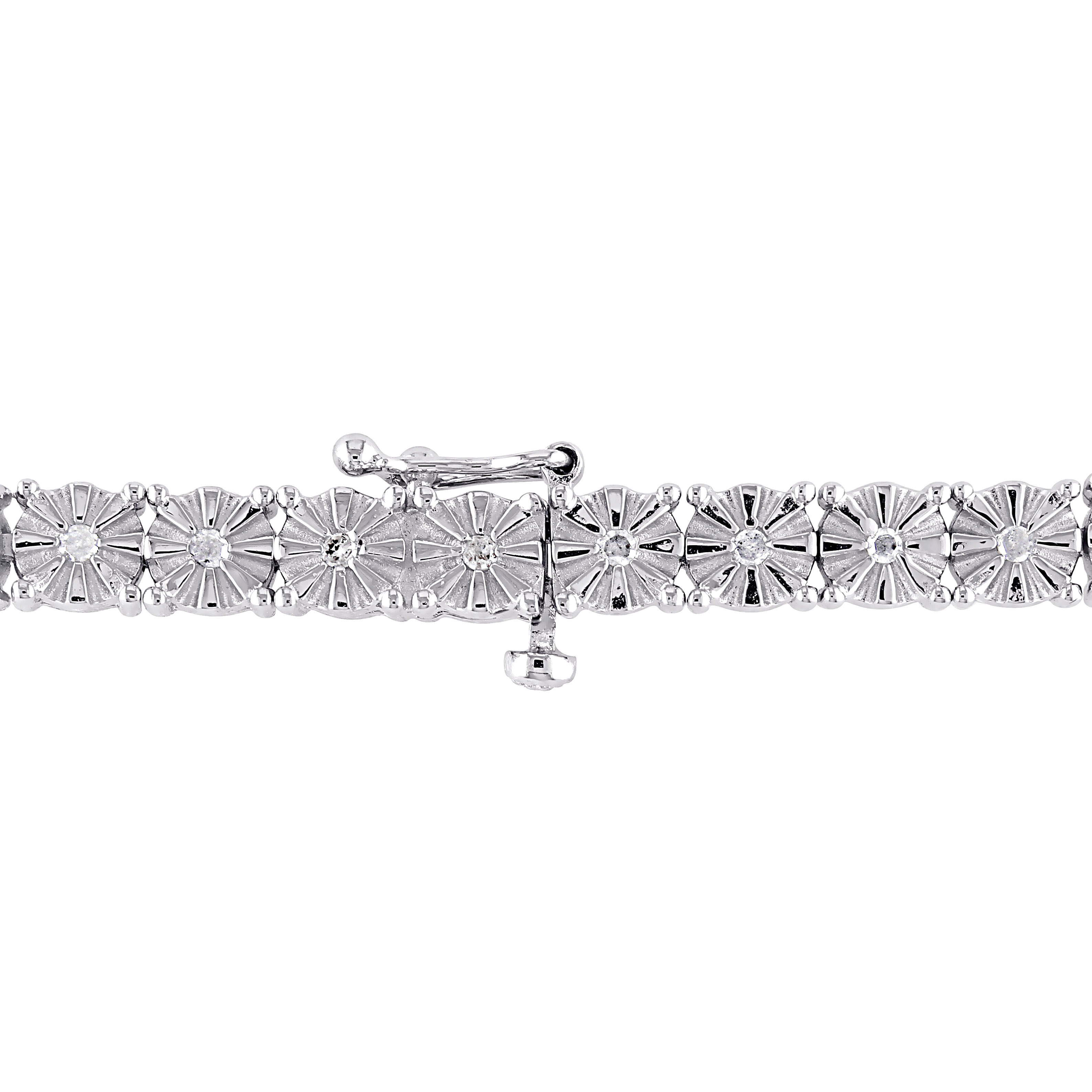 1/2 CT TW Diamond Tennis Bracelet in Sterling Silver - 7 in