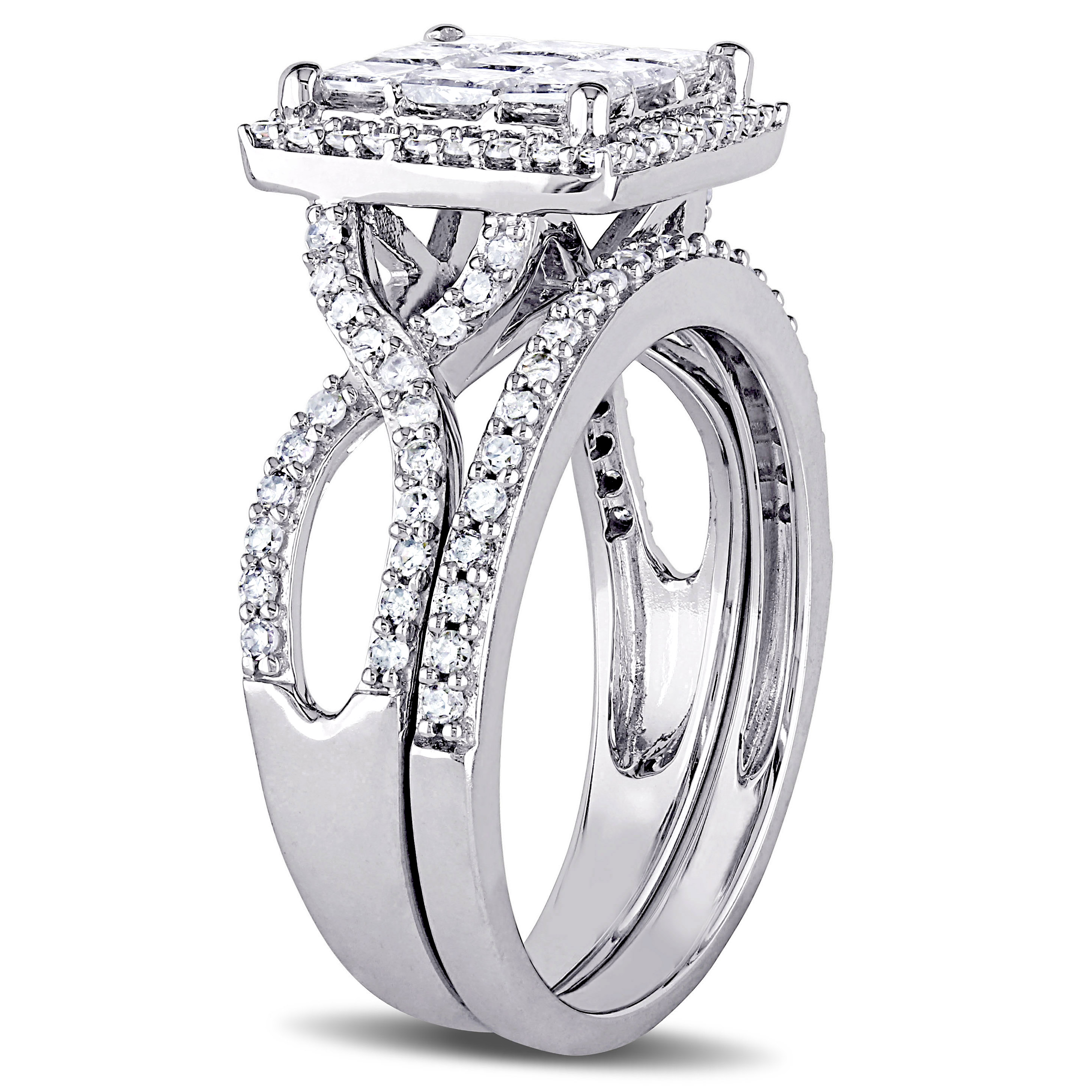 1 1/2 CT TW Princess Cut Halo Diamond Bridal Set in 10k White Gold