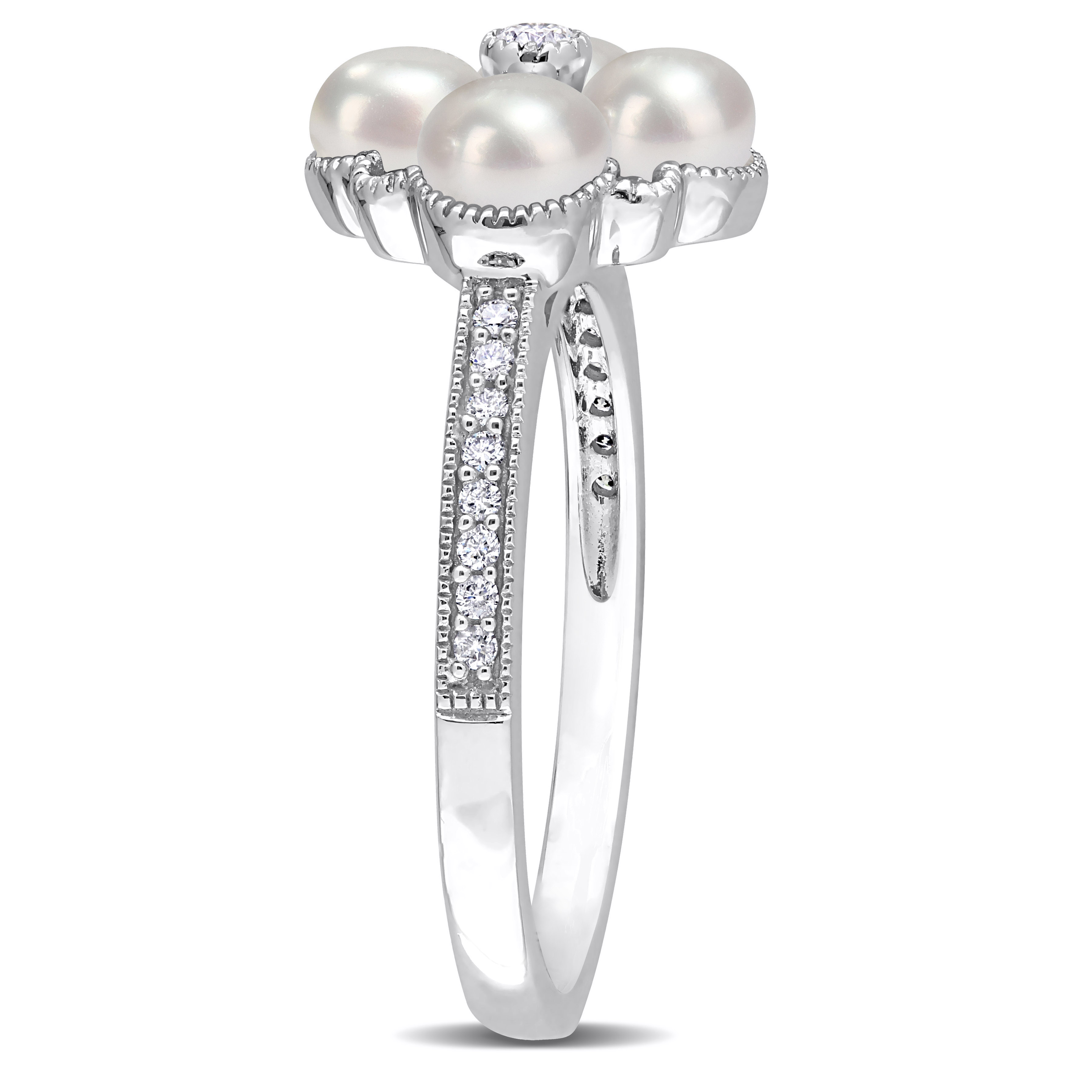 Cultured Freshwater Pearl and 1/6 CT TDW Diamond Cluster Ring in 14k White Gold