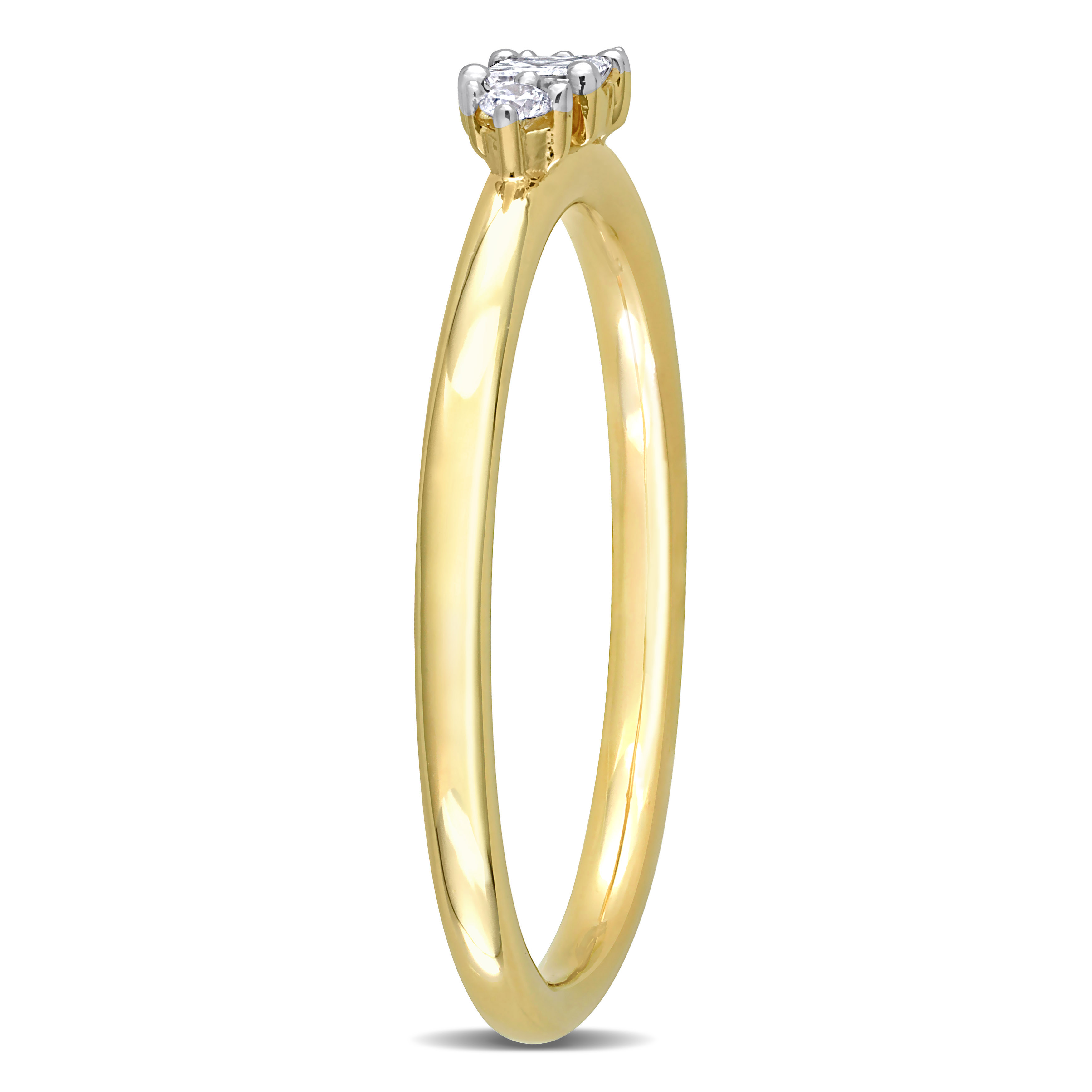 1/6 CT TDW Princess & Round Diamond Ring in 14k Yellow Gold