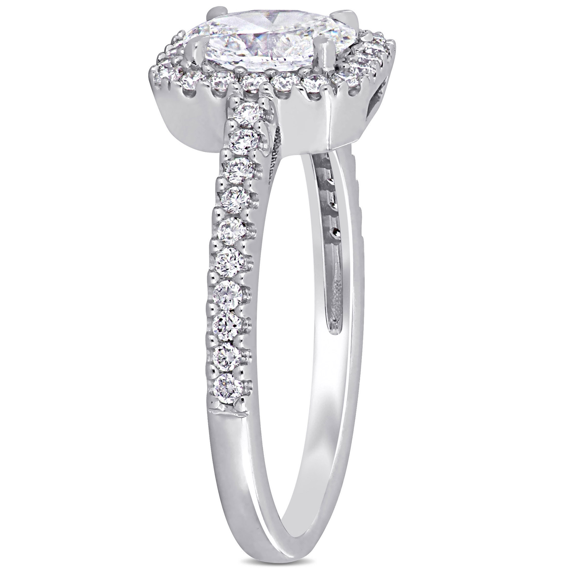 1 CT TW Diamond Halo Engagement Ring in 14k White Gold